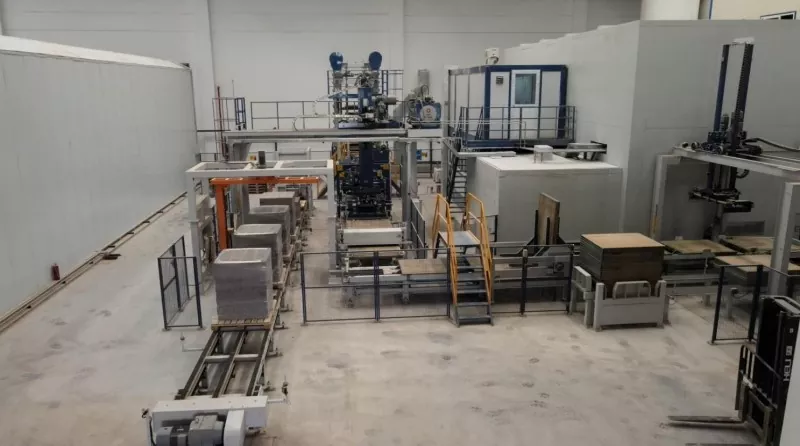 Cənub-Şərqi Asiyada tikinti tullantılarının təkrar emalı həlləri: QGM blok maşınları tullantıları davamlı tikinti materiallarına necə çevirir?